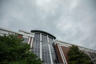 Front of UK Paducah Campus building